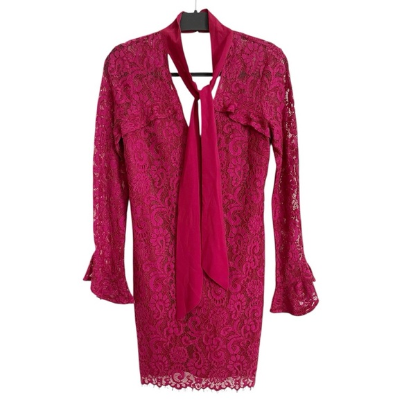 NWT Adelyn Rae Long Bell Sleeve Lace Shift Cocktail Dress Size Small - Picture 3 of 12